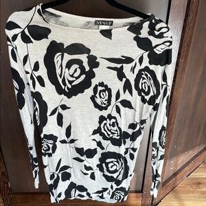 Venus Black and White Floral Women's Top